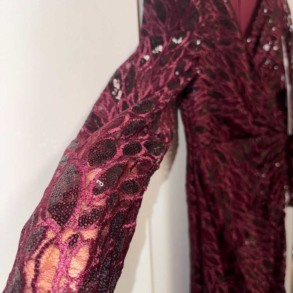 NWT | Mac Duggal 12412 Garnet Red Long Sleeve Sequined V-Neck Gown Size 12 - Picture 12 of 15